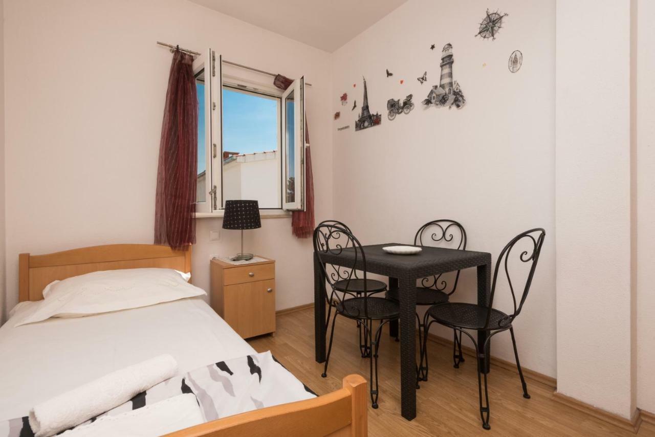 Apartmani Franko Baska Voda Exterior photo